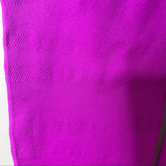 FABLETICS Sculptknot High Rise Barbiecore Leggings - Picture 14 of 14